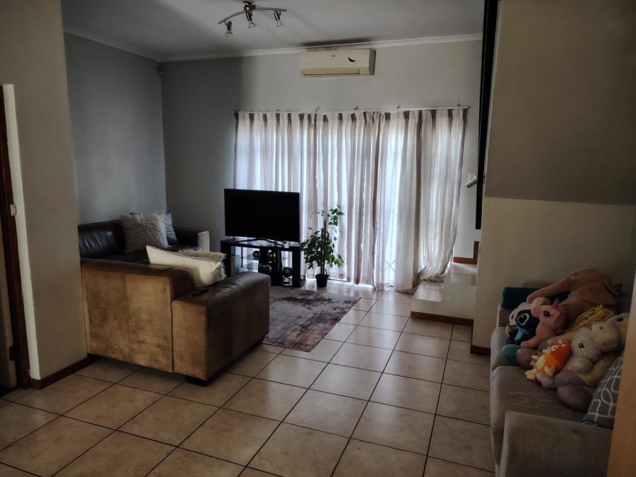 To Let 3 Bedroom Property for Rent in Vredenberg Western Cape